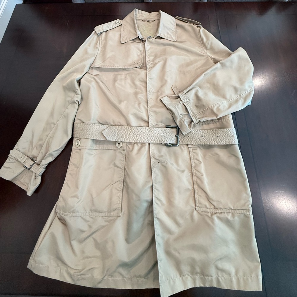 Burberry London Men’s XL Beige Trench Coat | Belted Classic Heritage Style